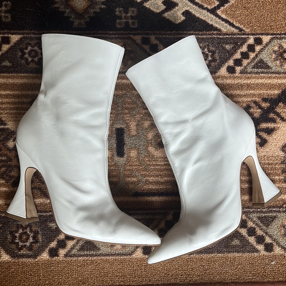 Steve Madden Vivy Boots White Leather Size 7